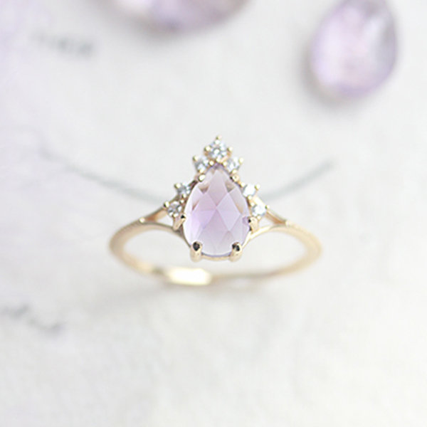 Purple Gem Spider Ring ($3.97) ❤ liked on Polyvore featuring jewelry, rings,  purple gemstone rings, gemstone…