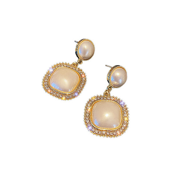 Vintage Pearl Earrings