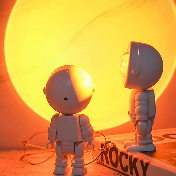 Astronaut Sunset Projection Lamp
