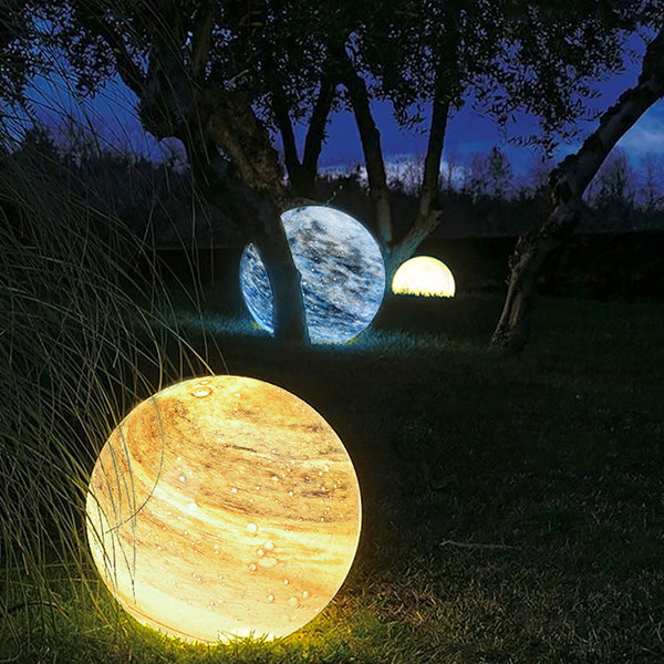 Planet Inspired Garden Lamp - Apollobox
