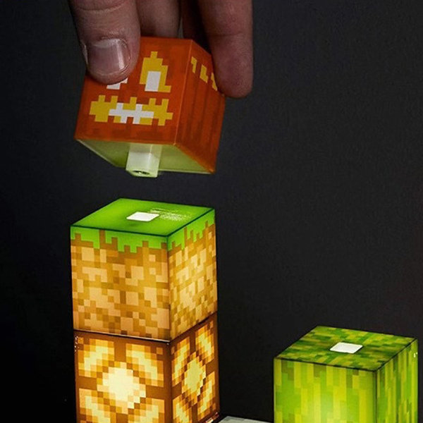 Innovative Building Block Lamp - Minecraft - ApolloBox