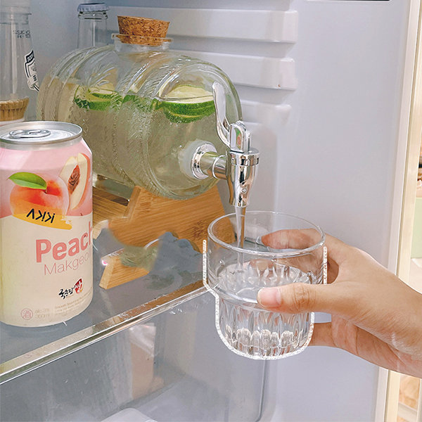 Minimalist Glass Beverage Dispenser from Apollo Box
