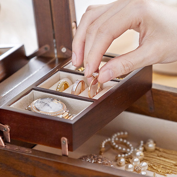Vintage Wood Jewelry Box With Lock - ApolloBox