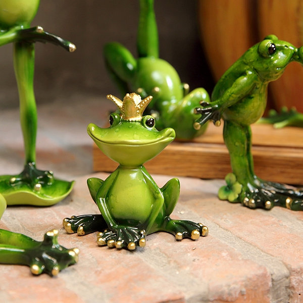 Cute Posed Frog Decorative Pieces - ApolloBox