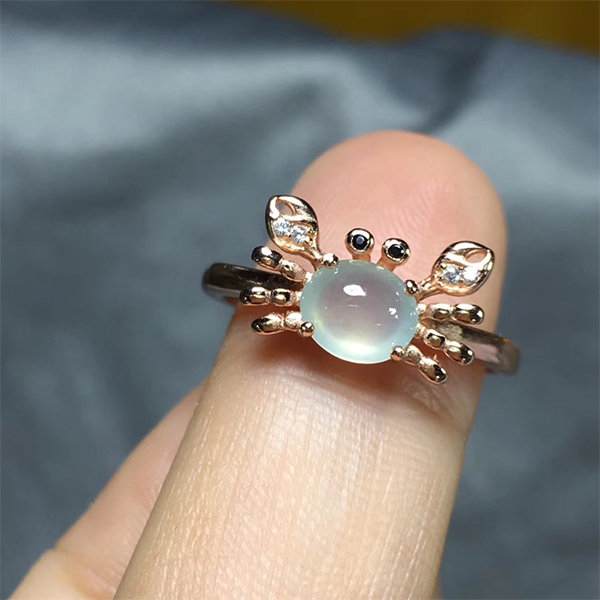 Cute Crab Ring - Jade - Gold-plated Silver - Adjustable Design - ApolloBox