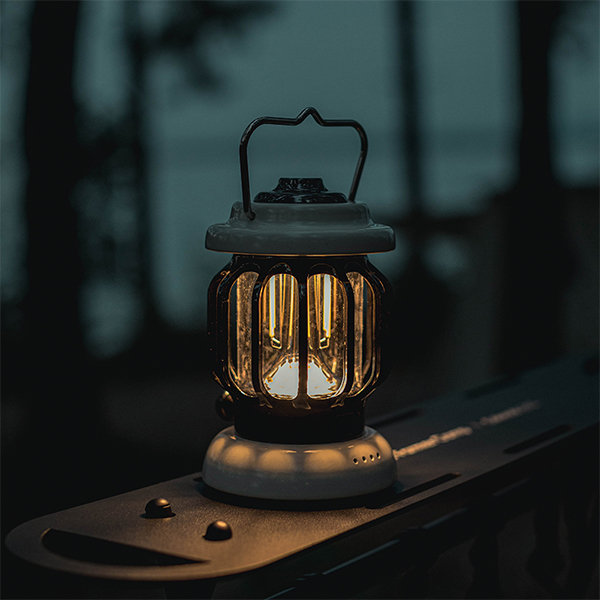 Retro Portable Camping Lamp - ApolloBox
