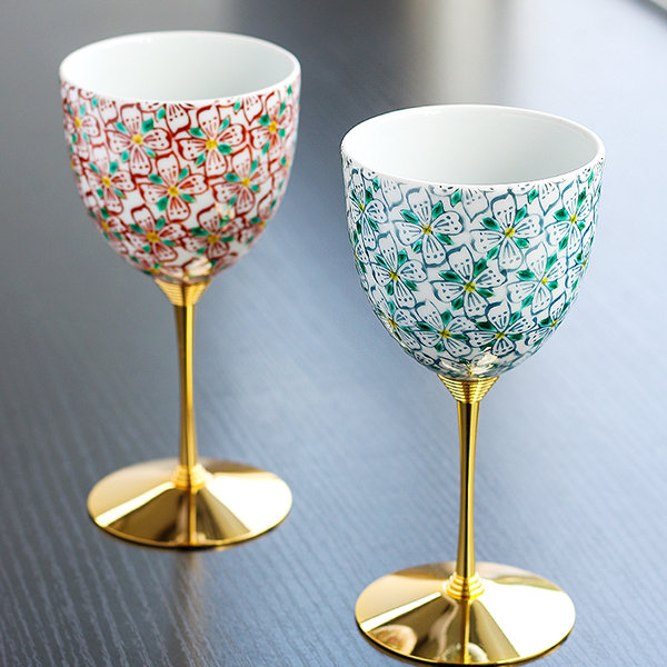Hexagonal Gold-rimmed Wine Glass - Champagne Color - 7 Styles from Apollo  Box