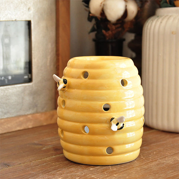 Honeycomb Shaped Candle Holder - High Quality Ceramic - ApolloBox