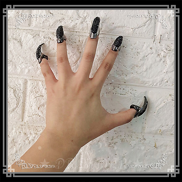 Halloween Dark Demon Claws - Metal - Stylish Design - ApolloBox