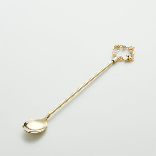 Cute Floral Measuring Spoon Set from Apollo Box