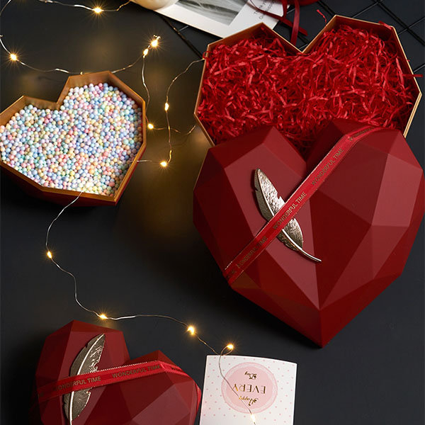 2pcs Valentine's Day Heart & Letter Graphic Gift Bag