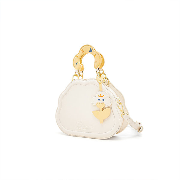 Dreamy Cloud Bag - White - Cream - Fun - Spacious from Apollo Box