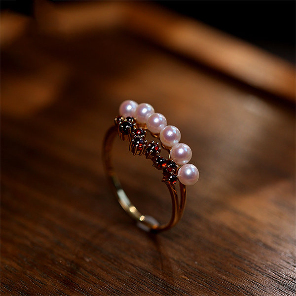 Pearl Garnet Ring - 18K Gold