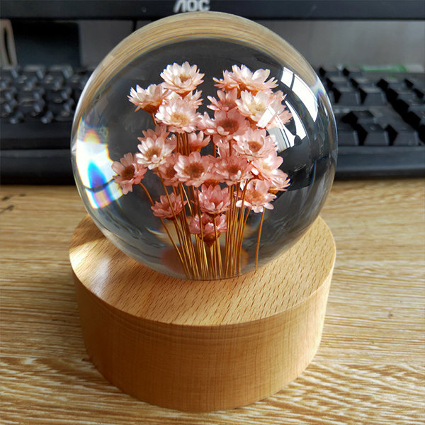 Pretty Daisy Glass Cup from Apollo Box