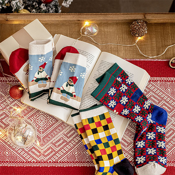 Cute Christmas Socks Gift Box - 3 Pairs - 3 Patterns - ApolloBox