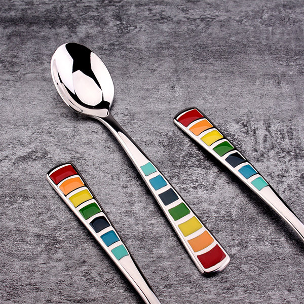 Cute Floral Measuring Spoon Set from Apollo Box