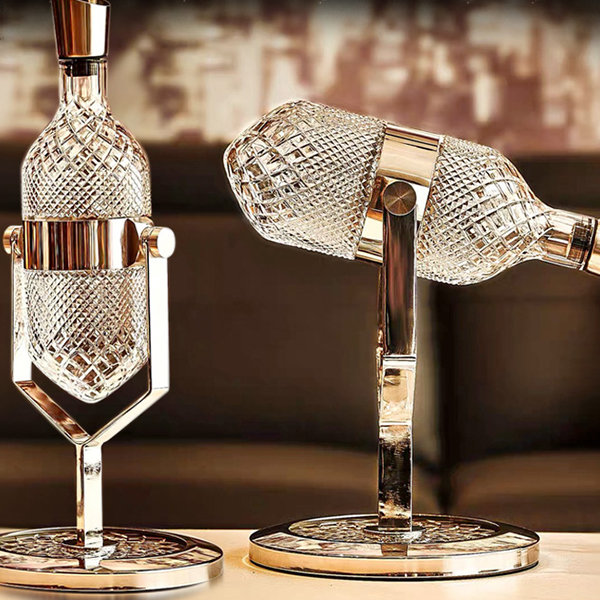 Modern Wine and Champagne Glass from Apollo Box