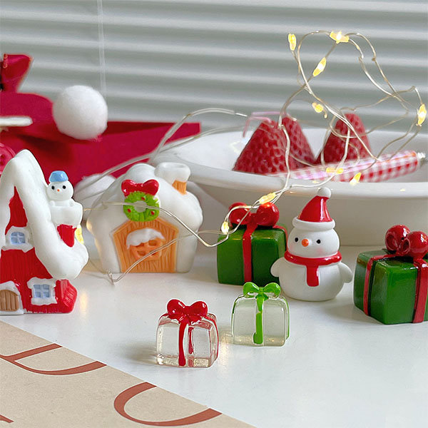 14pcs Diy Resin Christmas Themed 3d Mini Snowman Ornament For Desk  Decoration, Play House Toys, Cream Ornament Accessories