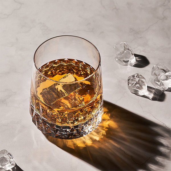 Sleek Whiskey Glass - Diamond - Crown - Set of 2 - ApolloBox