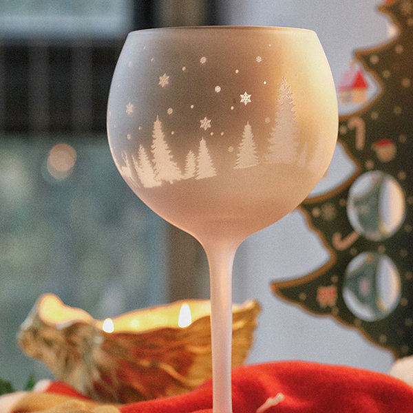 Christmas Goblet - Glass - 18.6oz Capacity - ApolloBox