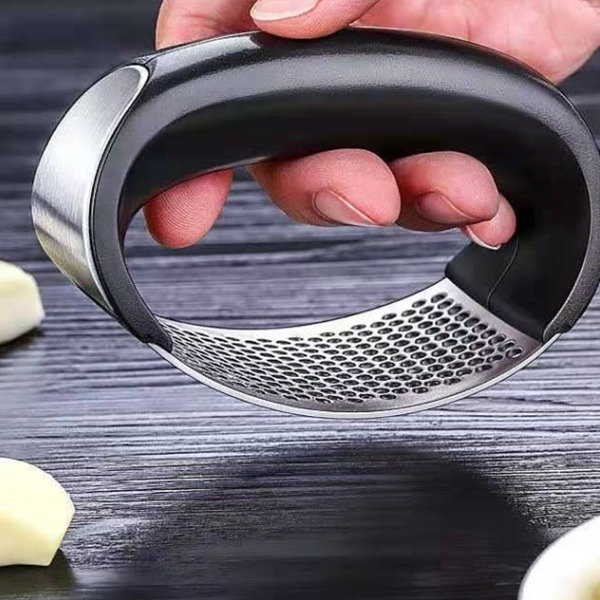 Garlic Crusher - Stainless Steel - 2 Options - Kitchen Essential from  Apollo Box