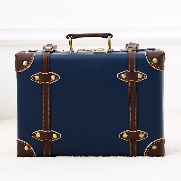 Vintage Leather Suitcase – Alt Interiors