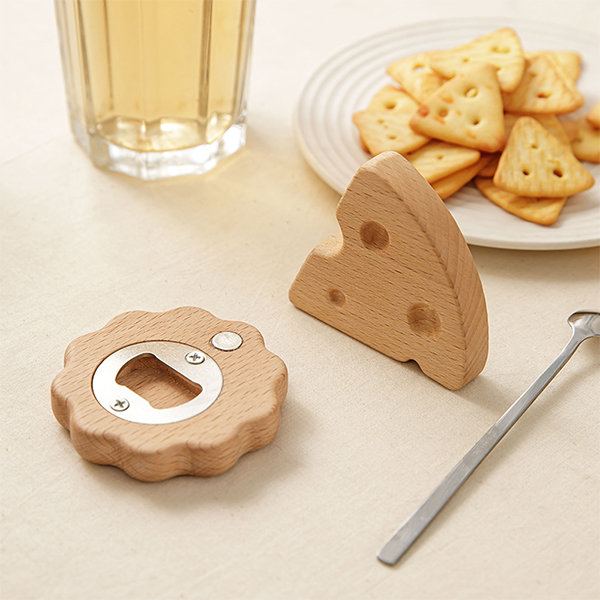 Fun Bottle Opener - Wood - Biscuit - Cheese - Practical - ApolloBox