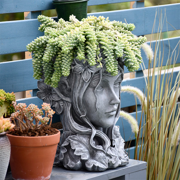 Lady Planter - Resin - Gray - ApolloBox