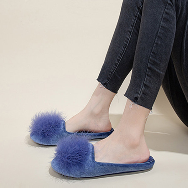 Pom pom outlet slippers