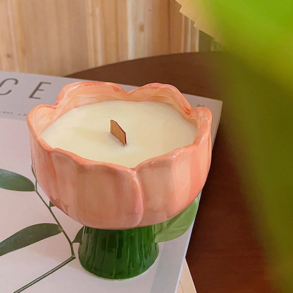 Lovely Scented Candle - Glass Holder - 4 Scents from Apollo Box