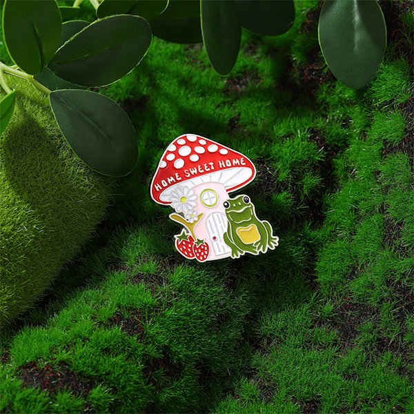 Mushroom House Frog Brooch - Alloy - Adorable