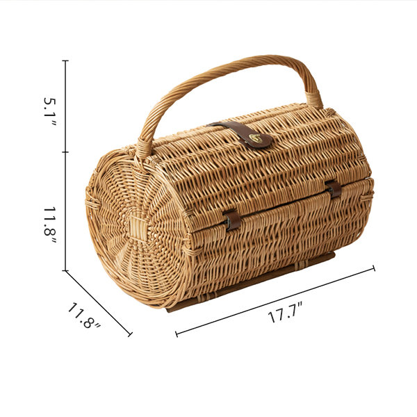 6 Beautiful & Practical Wicker Picnic Baskets.