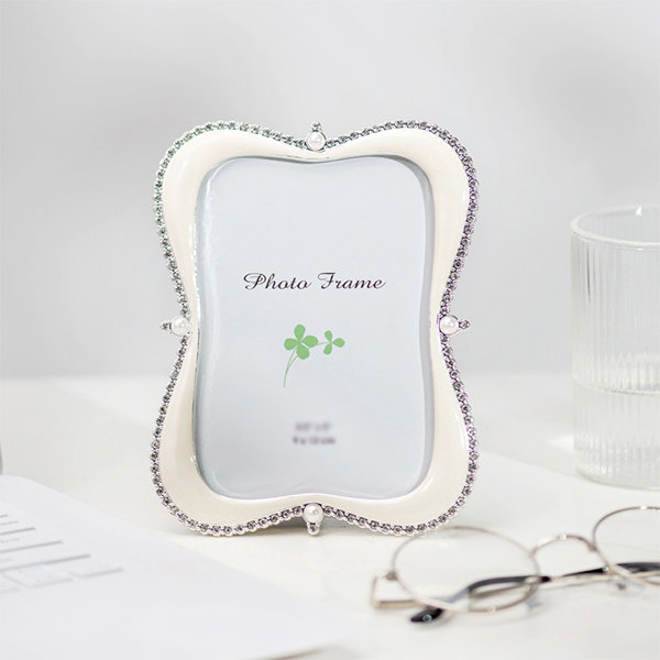 Four Leaf Clover Picture Frame - Glass - Zinc Alloy - Green - White - 2  Sizes - ApolloBox