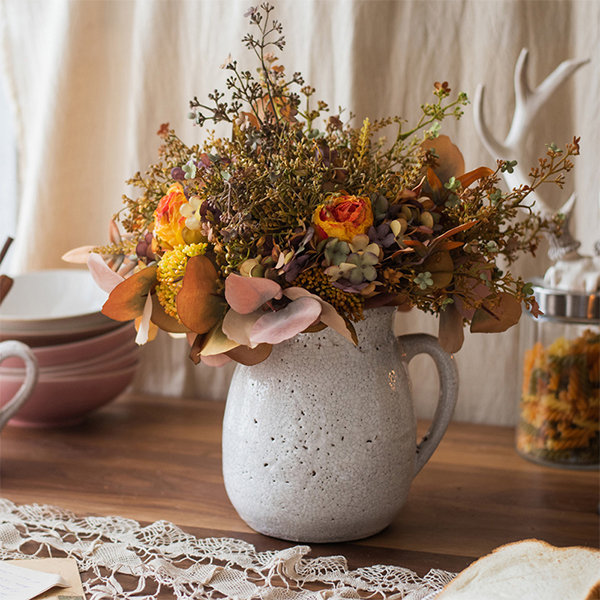 Retro Vase - Embossed Flower Design - Ceramic - White - ApolloBox