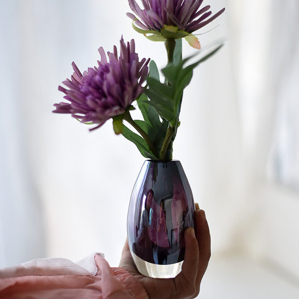 Pretty Mini Vase - Glass - Purple - ApolloBox