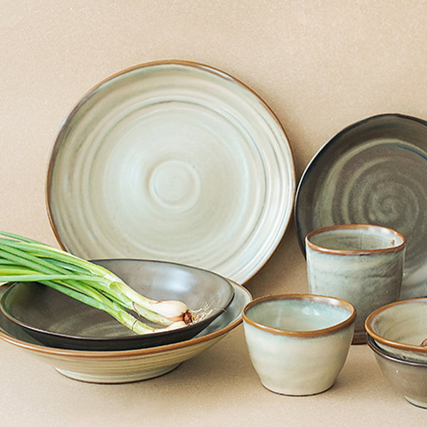 Japanese Tableware Set from Apollo Box
