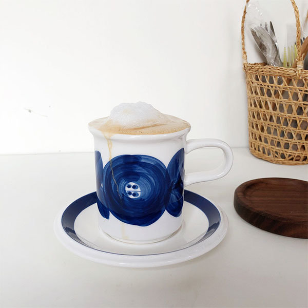 European Luxury Coffee Cup Set from Apollo Box