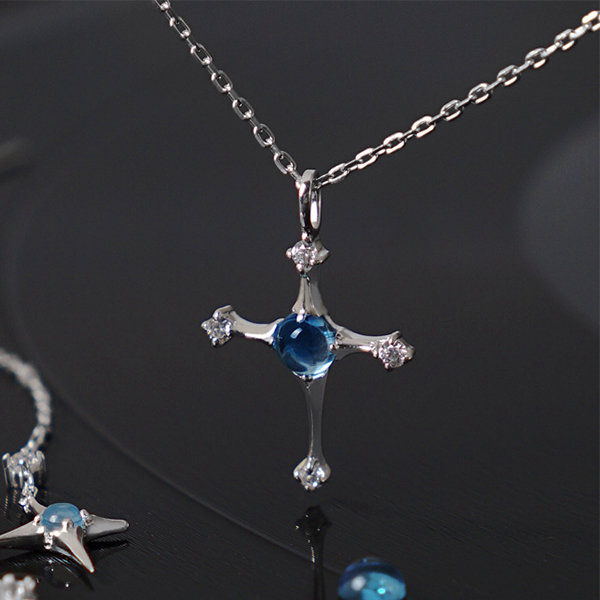 Cross Necklace - Topaz - Silver - ApolloBox