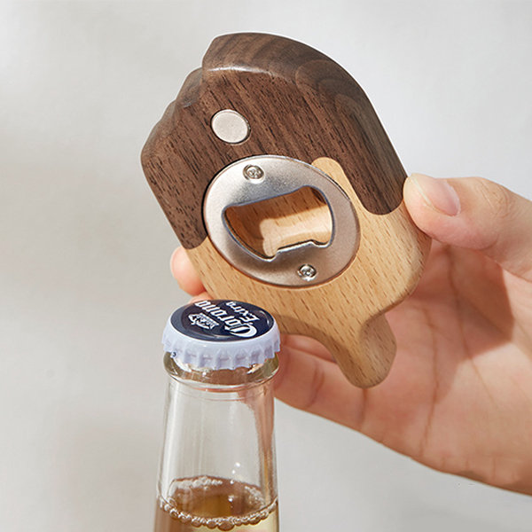 1pc Gold Magnetic Bottle Opener, Can Be Adsorbed On The Refrigerator,  Creative Square Shaped Beer Can Opener