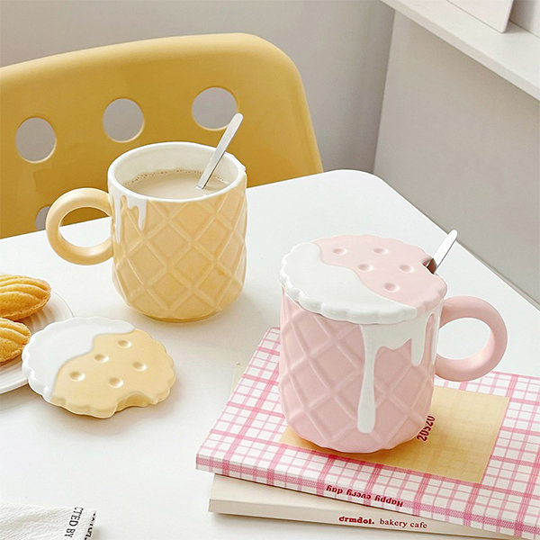 Cute Cloud Bear Tulip Orange Checkered Aesthetic Mugs