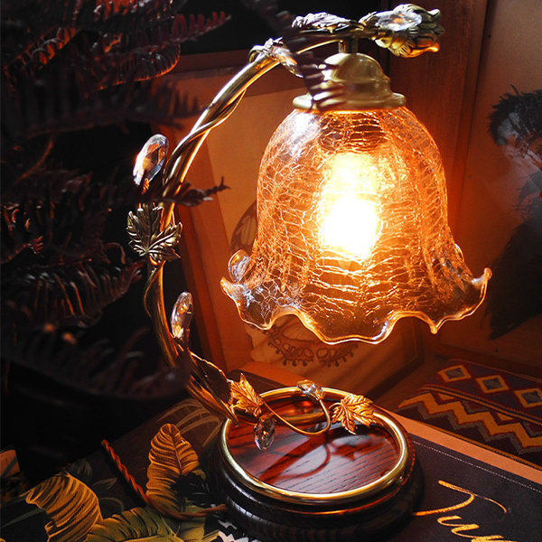 Retro Table Lamp - Brass - Oak Wood - 2 Sizes
