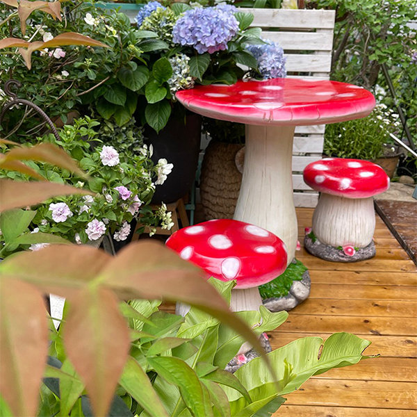 Garden Mushroom Table - Ottoman - Red - Yellow