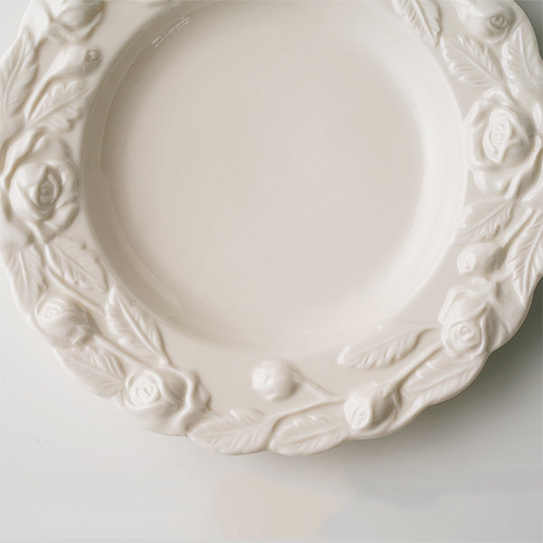 Rose Embossed Ceramic Plate - 2 Patterns - ApolloBox