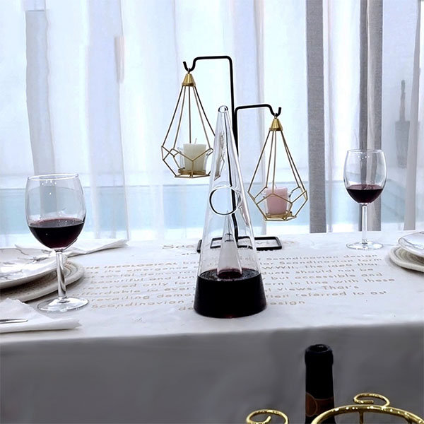 Pyramid Wine Decanter - Glass - 2 Sizes