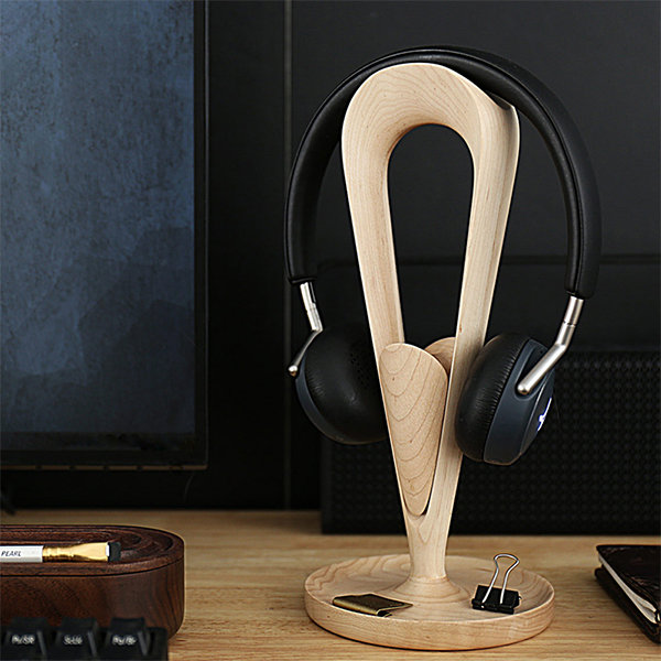 Headphone Stand - With Cable Organizer - Maple Wood - Black Walnut Wood -  ApolloBox