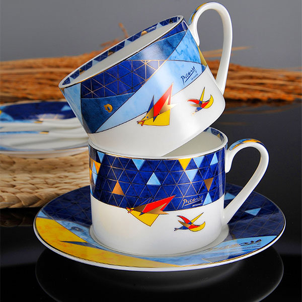 Silver Coffee Cup and Saucer Set - Ceramic - ApolloBox