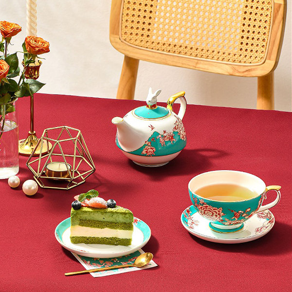 Christmas Bear Tea Set - Ceramic - 1 Teapot and 1 Cup - ApolloBox