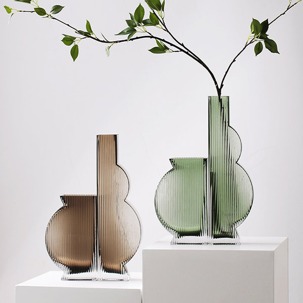 Japanese Glass Flower Vase - The Vase Graces Any Desktop With Its