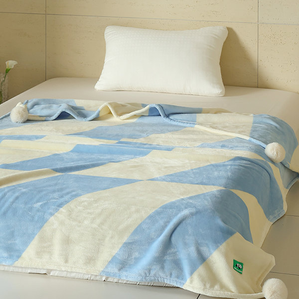 Geometric Pattern Panda Blanket - Every Moment Of Relaxation Feel Luxurious