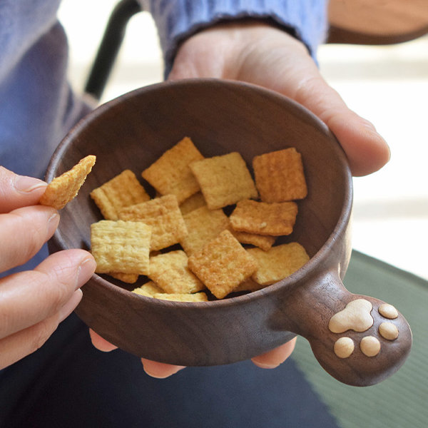 Adorable Cat Paw Fruit Bowl - Unique And Playful Touch